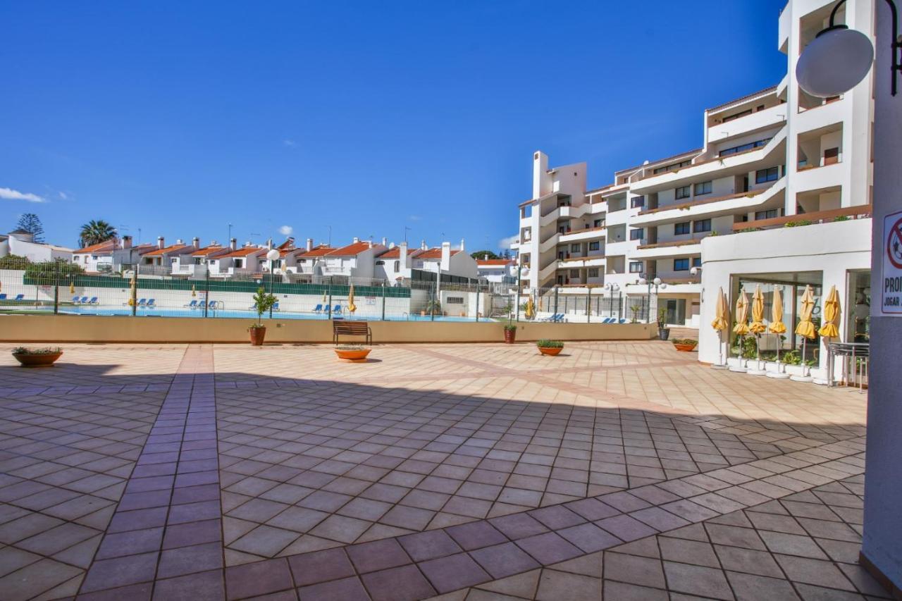 Luxe Condo With Pool, Airco And Seaview Balcony - Go4Portugal - Albufeira Exteriér fotografie