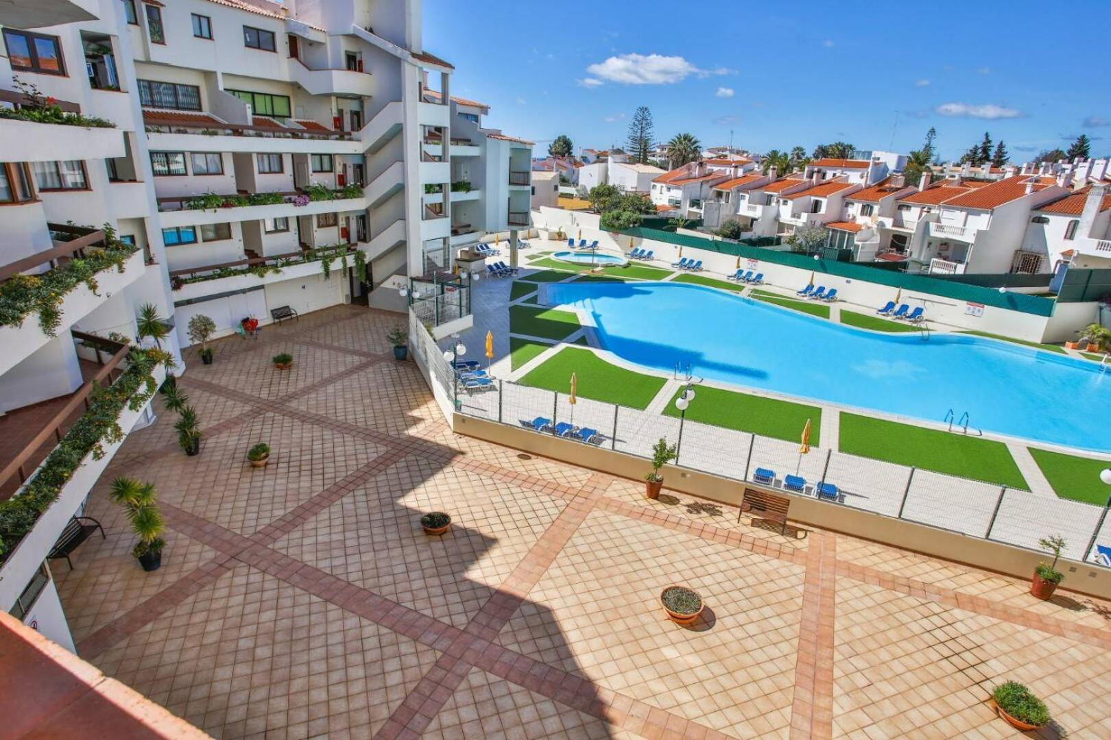 Luxe Condo With Pool, Airco And Seaview Balcony - Go4Portugal - Albufeira Exteriér fotografie